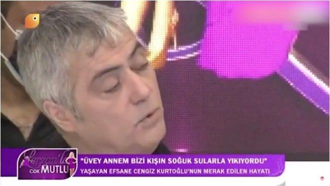 Cengiz Kurtolu'nun gznden yalar akmaya balaynca Mutlu da kendisine hakim olamad alamaya balad.