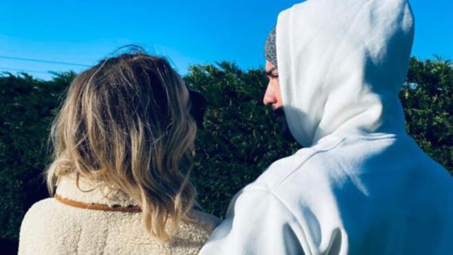 likilerinde zorlu sreci atlatan Hadise ve Kaan Yldrm tekrar bir araya geldi. Hadise ve Kaan Yldrm'n ak 2020'nin en ok konuulan magazin olaylarndan oldu. Bir dargn bir bark ift 2020'nin son gnlerinde yollarn ayrd.