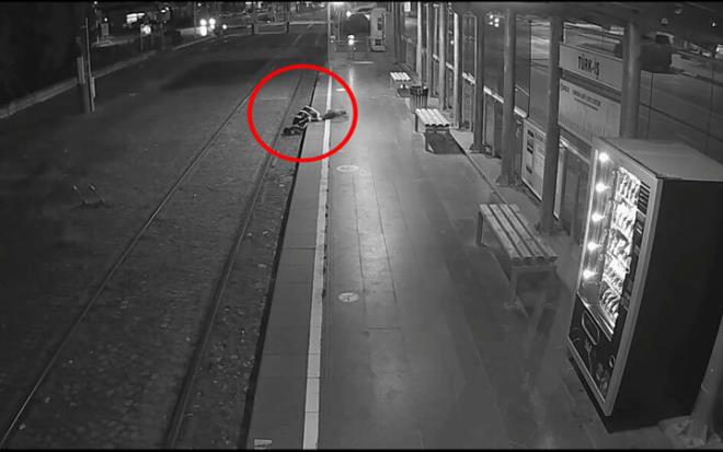 Gen kz, kadn vatmann dikkati sayesinde lmden dnd: Hayatta kalmam mucize