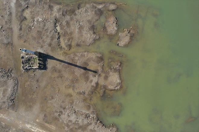 Geen gnlerde zmir?de meydana gelen kuvvetli saanak yata, 2020 ylndaki yalarn yzde 18?i bir gnde yad. 14 saatte ise metrekareye 142 kilogram ya dt.