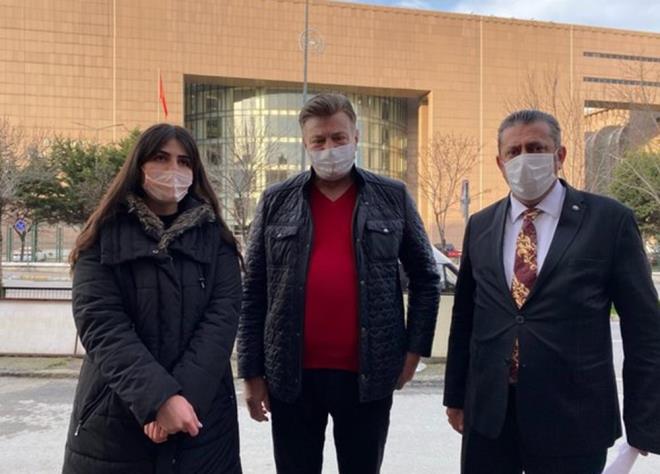 Hesab ele geirilen Nuri Alo ve 60 bin lira dolandrlan takipisi Zehra Aslan ahin, Bakrky Cumhuriyet Basavclna su duyurusunda bulundu.