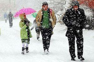 Karn ortasndan yrmeyin.<br>    Karn ortasndan yrmek yerine karn bittii yol kenarlarnda yrmek daha gvenlidir.<br>  Geleneksel yntemler ie yarayabilir.<br>    Ayakkabnzn altna orap geirmek srtnmeyi azaltaca iin dmenizi engelleyebilir.