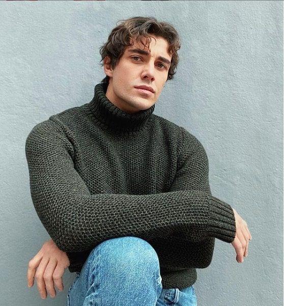 Gen oyuncu, u aklamay yapt:    'ki defa bir gn arayla test yaptrdm, ikisi de negatif kt. Beni ok etkilemedi, kolay atlattm saylr. Evde durmak da iyi geldi akas, kendime vakit ayrabildim.'