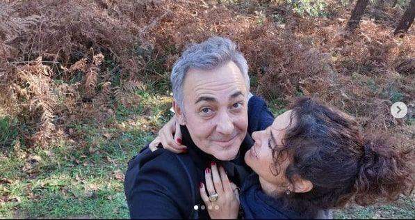 Magazin dnyasnn gzde iftlerinden Arzum Onan ve Mehmet Aslantu, imdiye kadar hep mutlu evlilikleriyle n planda oldular. Sansasyonel bir iliki yerine huzurlu bir birliktelikleri olan ift, herkesin takdirini toplamaya devam ediyor.