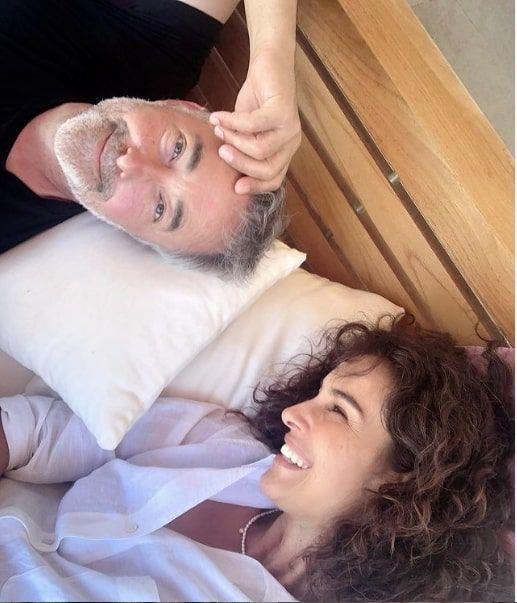 Ei Mehmet Aslantu ile mutlu birlikteliklerinin srrn da paylaan Onan, unlar syledi:    'Sorunlar biriktirmemek, alttan almay bilmek -her iki taraf iin de geerli-, sevgi ve saygnn yannda, ilikinin kimyas, karakter uyumu, beklentiler gibi aslnda herkesin bildii kat zerinde dorular var elbette. Biz tm bunlarn ortalamasn almay baardk sanrm.'