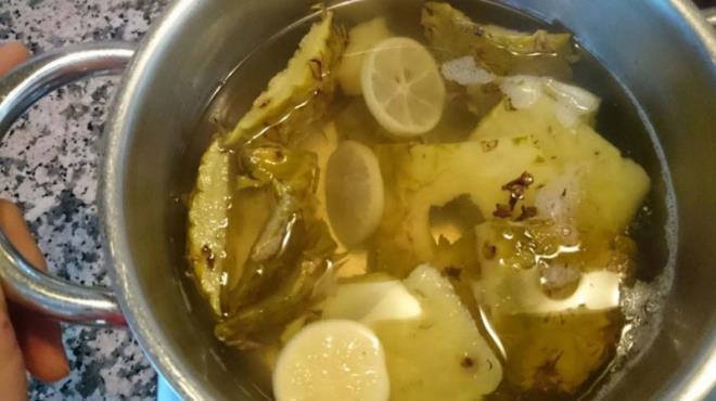 Ananas ay yaparken iine limon veya maydanoz da ekleyebilirsiniz. Dzenli tketim sonras faydasn ksa srede greceksiniz.