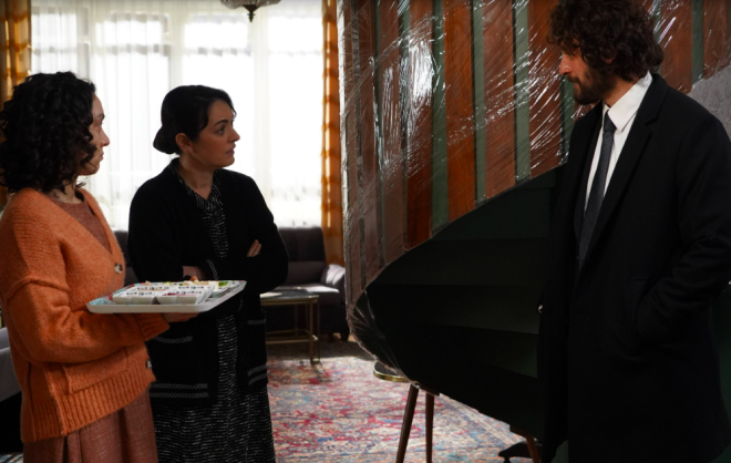 Sal akam yaynlanan son blmde ise seyirciyi ok heyecanlandran olaylar yaand. Naci'nin hayatna girmesi ile bambaka biri olmaya balayan Safiye eytann bacan krd ve yllar sonra darya kt.