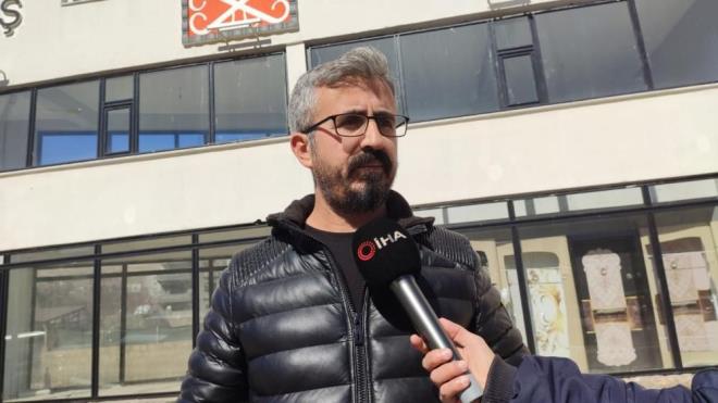 ?Paylamlarn ardndan binamz baya ilgi grd?  <br>  Sosyal medyada yksek takipili ve nl kiilerin binalarnn videosunu paylamasnn apartmana olan ilgiyi arttrdn aktaran Elik, "Biz de takipisi yksek sosyal medya hesaplarndan binamzn videosunun yer aldn paylam grdk. Bizi tanyan arkadalarmz paylamn ardndan bizzat arayarak binamzn mehur olduunu sylediler. Bizler de evremize aslnda durumun videoda grld gibi dar olmadn sylyoruz. Binamzda oturan baz sakinler binamz ile ilgili oluan alg hakknda basn aklamas yaplmas gerektiini ifade ettiler. ounlumuz da aslnda durumun byle olmasn istedik. Ama aslnda sz konusu durumun yle olmadn, aksine koridorlarn ve binalarn yeterince geni olduunu syleyebiliriz" diye konutu.