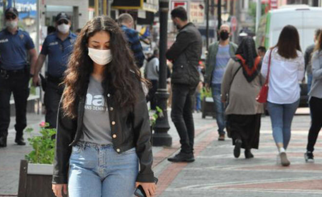 Listenin ikinci ksmnda yer alan turuncu grupta ise 39 il yer alyor. Listenin en geni yerini kapsayan bu grupta da kstlamalarn devam etmesi planlanyor.