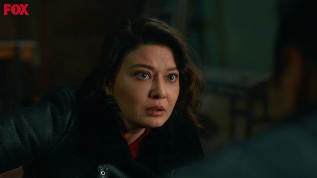 Polis basknn nceden haber alan Arzu kayplara karrken Ahmet, Sinan tarafndan gzaltna alnp emniyete gtrld blmde Kefaret zirve yarna yaklamaya balad. Kefaret'e fark atan 2 program ise herkesi artt.