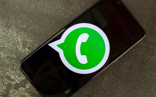 Yaln Ar: WhatsApp gibi teknoloji irketlerinin iki ajandas olur. Biri ak dier de kapal ajanda. Bu tr gizlilik szlemeleri kamuoyunun bildii ajandalar. "Verilerinizi kullanacaz sizden izin istiyoruz" gibi. Dieri de kimsenin bilmedii gizli kapal ajanda. Bugn teknik olarak bu teknoloji irketlerinin verilerimizi hangi ekilde kullandklarn bilmiyoruz. O yzden yasal olarak ve o lkedeki toplumsal bilince gre karar veriyorlar.