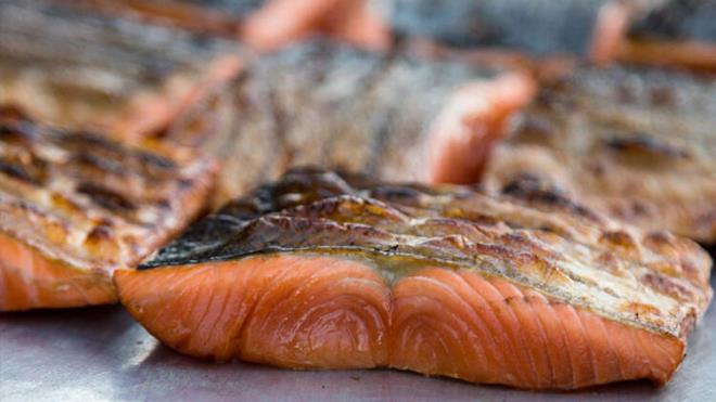 Kalp ve beyinsel hastalklara, fel riskine kar etkili olan Omega-3 ya asitleri bakmndan zengindirler. Bilim insanlar ayrca balktaki DHA'nn (dokosaheksaenoik asit) Alzheimer ile mcadelenin anahtar olduunu kefettiler: DHA, Alzheimer hastalnn ilerlemesini yavalatarak beyin fonksiyonlarn iyiletiriyor.