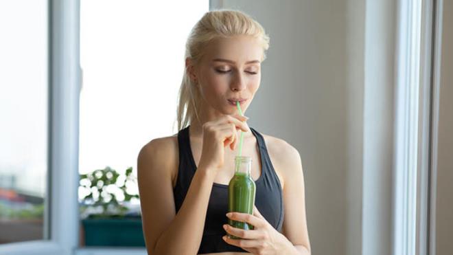 Btn malzemeleri blendera atp kartrn. Bu salkl suyu her sabah taze hazrlayarak iin. Peki bu besinler kemiklerinize ve enerjinize nasl katklar salar?