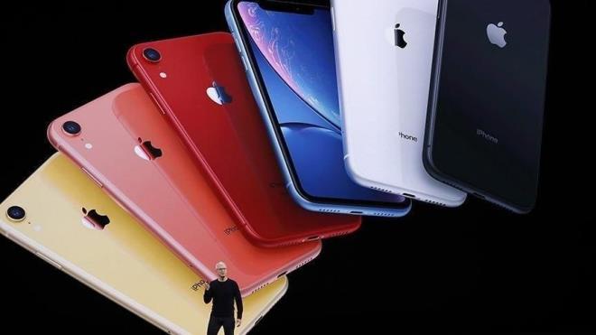 Apple'n iPhone 14 iin yapaca sylenen en byk ey kesinlikle entik tarafnda olacak. entiin tamamen gitmesi ya da ok kk bir entiin kalmas bekleniyor.
