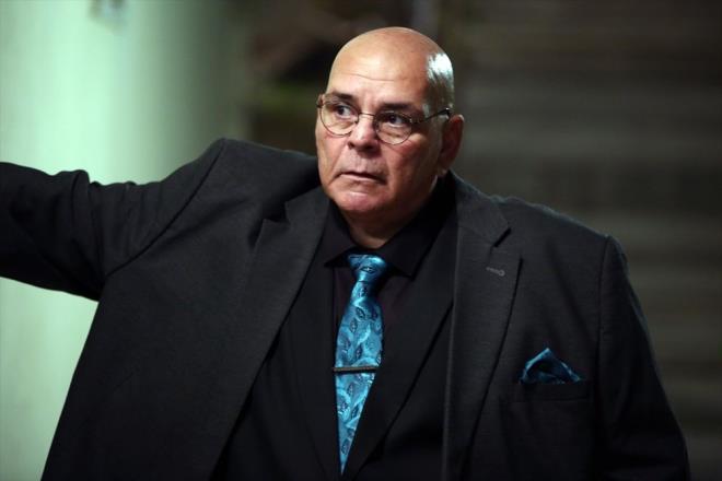 "Binlerce seveninin alklaryla uurlamak isterdik" denilen duyuruda cenazeye elenk yerine ba ars da yapld.