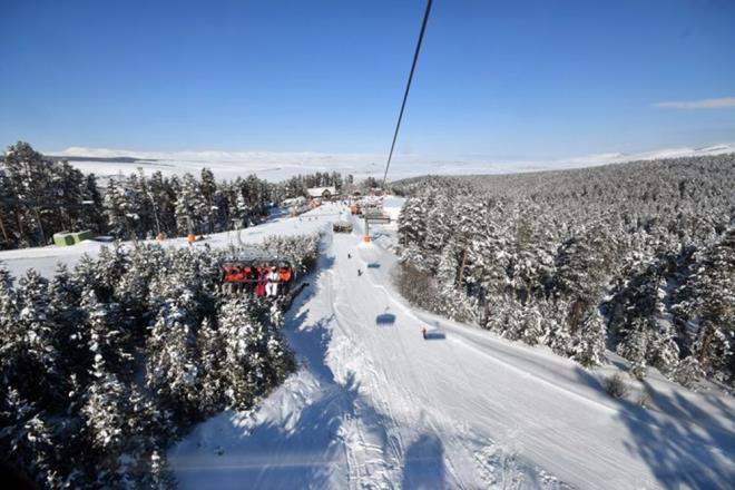 Nem orannn ok dk olmasndan tr yaan kar buzlanmayp, yad andaki kristalize formunu ok uzun sre muhafaza ediyor.   "TAM BAIMSIZ TESS ALITIRMA BELGES"NE SAHP