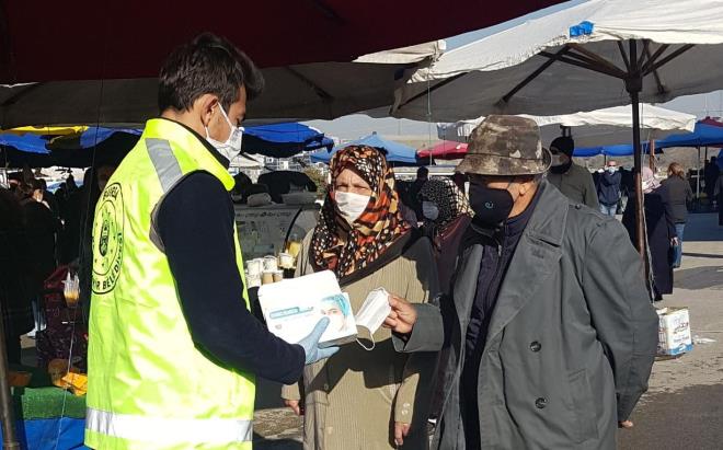 Bykehir Belediyesi Salk leri Dairesi Bakanl bnyesinde yrtlen dezenfeksiyon almalar salgnn yaylmnn nlenmesi bakmndan byk nem tayor.