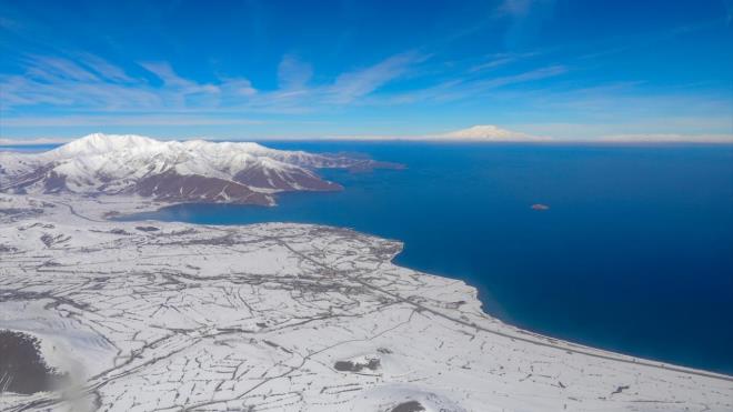 "Dnya Turnuvas" adl evrimii yarmada, Astronot Kate Rubins`in 12 Eyll 2016`da ektii Van Gl`nn uzaydan grnd fotoraf favoriler arasnda yer ald.