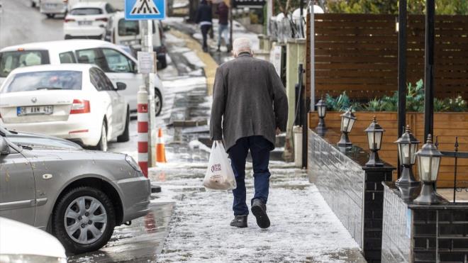 Ya ile birlikte cadde ve sokaklar beyaza brnd.