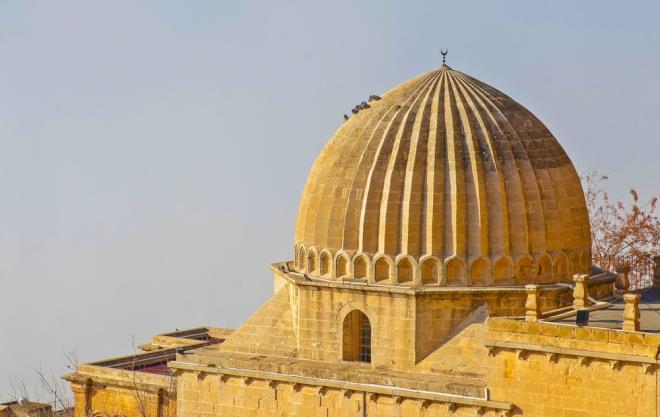 Aksiyon trndeki Durga isimli filmin ekimleri iin kente gelen ekip, Mardin Valisi ve Belediye Bakanvekili Mahmut Demirta ve l Kltr ve Turizm Mdr Sabahattin Gen ile filmin ekimleri hakknda grt.  'MARDN FLM PLATOSUNA DNT'