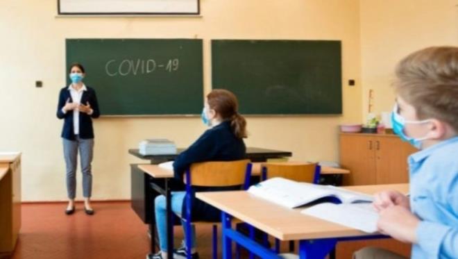 Hrriyet'ten Meltem zgen'in haberine gre: Salk Bakanl, gece yars itibaryla toplam 14 milyon 393 bin 682 kiinin alandn aklad.