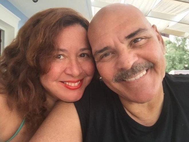 Tiyatro ve sinema oyuncusu Rasim ztekin, geirdii kalp krizi nedeniyle 9 Mart'ta hayatn kaybetti. Vefat haberi ile sanat camiasn yasan boan ztekin iin Ses Tiyatrosu'nda anma treni gerekletirildi. Tren sonrasnda usta oyuncu, klnan cenaze namazna mteakip Zincirlikuyu Mezarl'na defnedildi.Usta oyuncunun 2005 ylnda dnya evine girdii