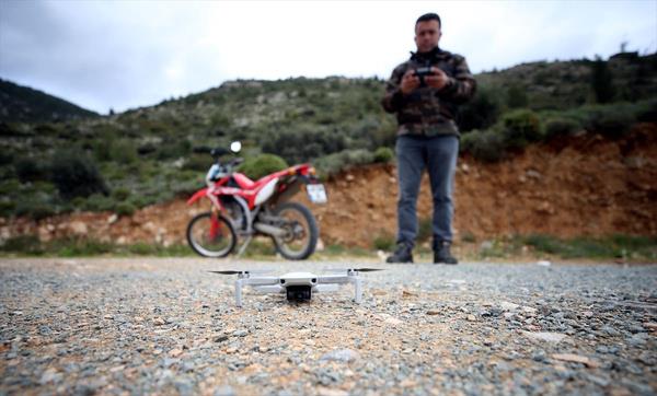 "evremdekiler bana 'teknolojik oban' diyor"  <br>  Cemil oban, iini ok sevdiini ve hayat boyunca hayvanlardan hi kopamadn syledi.