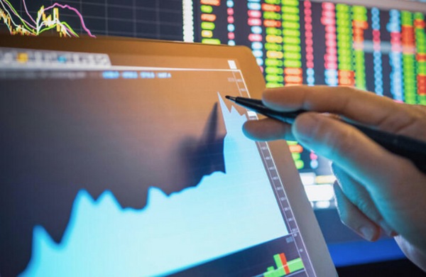 Son akladklar temett verimliliklerine gre ne kan irketlerin listesi ise yle: Vestel, Erdemir, Aksigorta, skenderun Demir elik, Tofa Oto. Fab., Dou Otomotiv, Enerjisa Enerji, Trk Telekom, Anadolu Efes ve Trk Traktr.