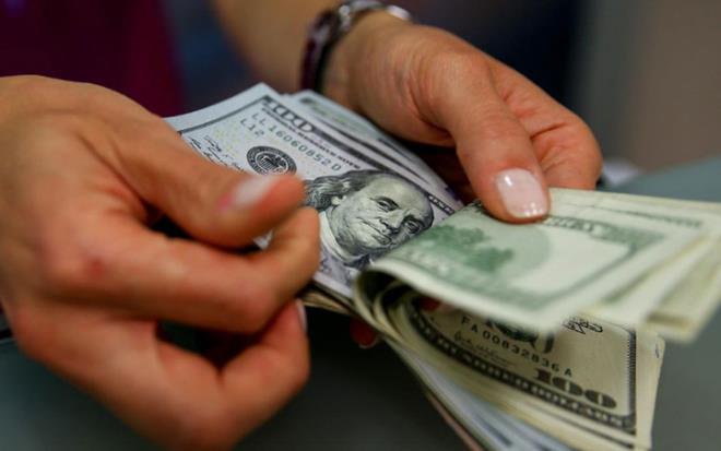 Kukusuz piyasalarda deien dnemlerde farkl nedenlerle trblanslar yaanr. alkantlar yatrmclarn stresini artrrken panik halde ve dzensiz ekilde ilemlerde bulunmasna yol aar. Paniin byklne bal olarak da fiyat ve hacimdeki ak hznda kaotik deiimler gndeme gelir. Ancak bu srete deimeyen tek ey kayp ve hatal ilemlerdir.