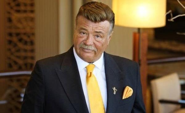 Getiimiz haftalarda Nuri Alo'nun sosyal medya hesabn ele geiren hackerlar, dolandrclk amacyla Alo'nun adn kullanarak paylamlar yapmt. Alo'nun hesabn ele geirenler, yaptklar paylamda bahis siteleri ad altnda parann iletildii ve fazla para kazanlacan syleyerek kiileri dolandrmt.