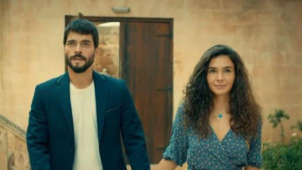 3 sezondur ATV'de ekrana gelen Hercai, ksa srede dnyada da byk ses getirmiti. Bu ylki sezonunda Hercai istenilen reyting baarsn bir trl salayamad. Gl rakipleri karsnda Hercai bu hafta ilk 10'a girmeyi baaramad.<br> te pazar gn reytingleri...