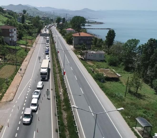 Dou Karadeniz'in Rize, Trabzon, Artvin ve Giresun gibi illerinde 1 milyon retici aile tarafndan yaplan ya ay retiminde hasat dnemi yaklayor.