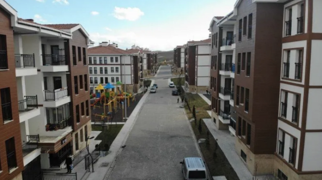 Seenekler arasnda yzde 12 peinat bedeli iin 180 ay vade, yzde 20 peinat bedeli iin 240 ay vade, yzde 10 peinat bedeli iin 120 ay vade, yzde 20 peinat bedeli iin 180 ay vade bulunuyor.