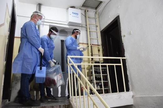 Eskiehir Salk Mdrl?ne bal filyasyon ekiplerince yaplan incelemede son dnem vakalarn ev kadnlar ile okula giden renciler nedeniyle artt tespit edildi.