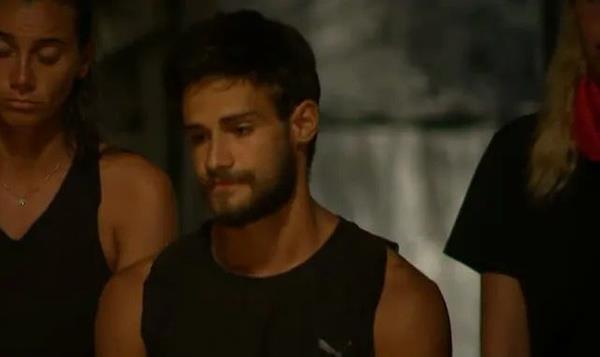 Survivor nller takmndan Batuhan'n ise grd bir iecei antasna atarak saklad ortaya kt. Olay kabul eden Batuhan, "Aslnda bu duruma dmek utan verici. 3 aydr buradayz ve ilk defa buna yeltendim. Elime yzme bulatrdm. bir iecek grdm ve antama attm. Ama ne olduunu bilmiyordum trnn. antam atmtm ve bulunmu" aklamasn yapt.