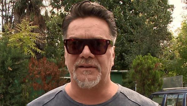 Karantina dnemini herkes gibi evinde geirdiini anlatan ztrk, "Ben de evde yemek, ekmek yapanlardanm. ok gzel yaprak sarmay rendim. Yeteneklerimizi kefetme anlamnda etkili bir dnem oldu" eklinde konumutu.