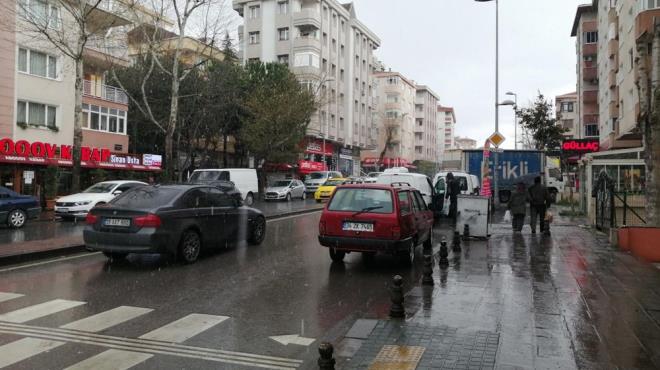 Nisan ay olmasna ramen kentin yksek kesimlerinde dolu ve kar ya etkisini gsterdi.