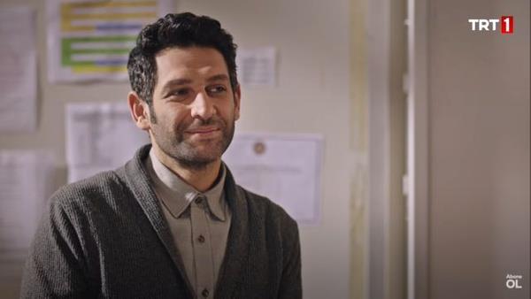 Ezgi Mola'nn hayat verdii Safiye karakterinin ilk sevgilisi ve ona iyi gelen Naci'ye hayat veren Tansel ngel, Masumlar Apartman'ndan ayrld. ngel'in tekrardan diziye dnecei konuuluyordu ki Masumlar Apartman seyircisini zen bir hamle geldi.