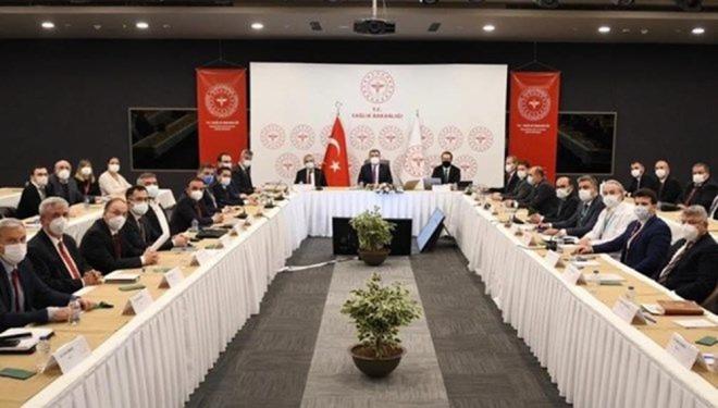 Bakan Koca,  Twitter hesabndan yapt paylamda, "stanbul'da mart bana gre vaka saylar yaklak 10 kat artt. lkemizde vakalarn yaklak yzde 40' stanbul'da. stanbul'un durumu lkemizin durumunu belirliyor. stanbul'u koruyabilirsek lkemizi de koruyabileceiz." ifadelerini kulland.