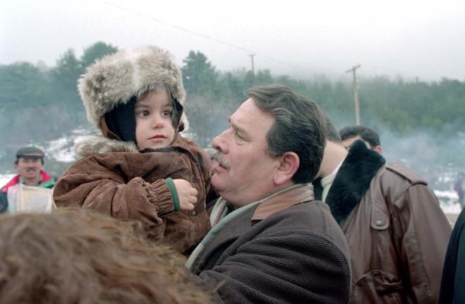 Akbulut, 15 Haziran 1991'de gerekletirilen ANAP Kongresi'nde Mesut Ylmaz'a yenilerek genel bakanlk ve babakanlktan ayrld.Bu sreten sonra siyasi almalarna devam eden Akbulut, 18 Nisan 1999 seimlerinin ardndan TBMM Bakan seildi ve bu grevini 2000'e kadar srdrd.