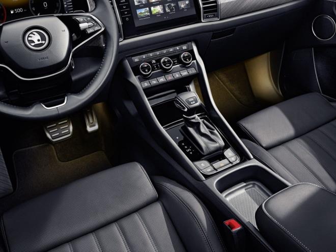 Adaptif Hz Sabitleyici,  erit Deitirme Asistan, erit Takip Asistan, Geri Manevra Uyar Asistan gibi pek ok aktif gvenlik destek sistemine sahip yeni Kodiaq, 150 ile 245 HP arasnda deien glere sahip ki dizel ve  benzinli motor seeneine sahip.