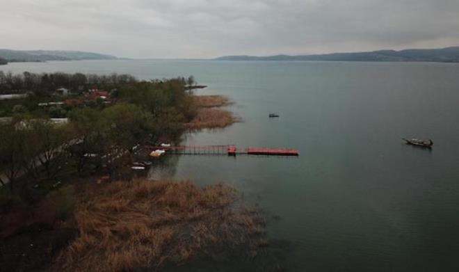 Kocaeli Bykehir Belediyesi, Yuvack Baraj?nn dolmas nedeniyle Sapanca Gl?nden ald suyu kurduklar sistemle geri aktardklarn aklad.