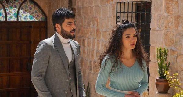 Reyyan ve Miran, yeni bir eikten gemi, hayatlarn sava ve intikamdan uzak geirmeye karar verdi. Ancak onlarn dnda gelien olaylarn glgesi ok gemeden zerlerine dt Hercai'nin son blm reytinglerde hsrana urayarak ilk 10'a giremedi.