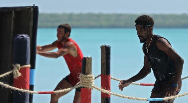 Survivor 2021 yarmasnda dn akam ikinci dokunulmazlk oyunu heyecan ekrana geldi. kinci oyunu kaybeden nller konseyde layda'y eleme potasna gnderdii Survivor reytingde zirveyi rakibine kaptrd.  <br>  te pazar gn reytingleri...
