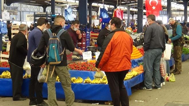 anakkale, bu art ile 10-16 Nisan haftasndaki vaka saysnda Trkiye'de en riskli il olarak kaytlara geti. anakkale'de vaka saylar, 8 ubat'tan beri 26 kat art gsterdi.