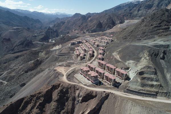 Yeni yerleim yerine tanma sreci ise yazn balyor.