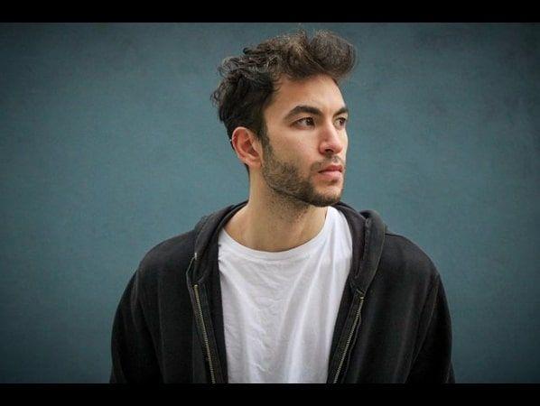 ''Baz yerlerde ok uzakmz gibi grnsek de aslnda bir o kadar yaknz birbirimize. Ben Tolgay canlandrrken ok keyif alyorum, umarm izleyiciye de bu hisler geer ve hemen sahiplenirler.''