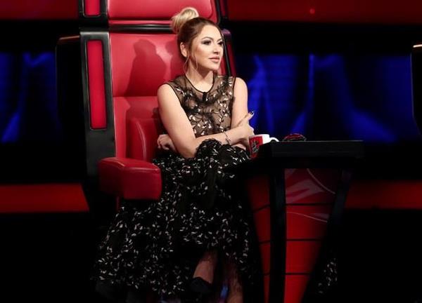 Bu yaananlarn ardndan Hadise, TV8 ekranlarndan yaynlanan O Ses Trkiye programndaki jri koltuundan ayrld.