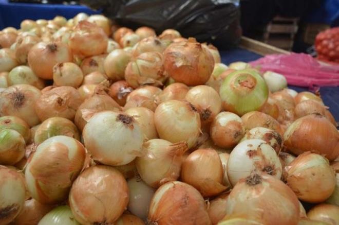 Bu yzden patates, brokoli, havu, lahana ve fasulye gibi etilene duyarl sebzelerden uzak tutulmal.