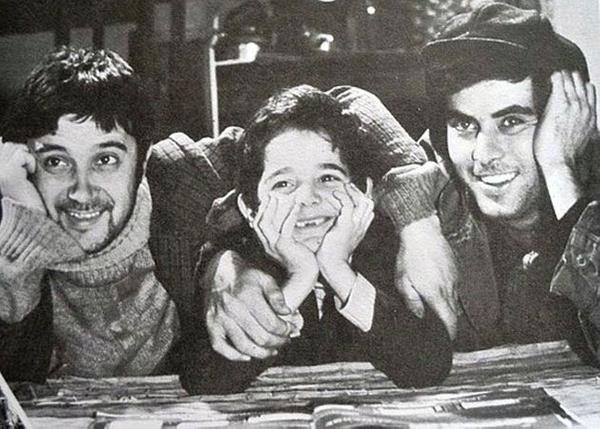 Kral, oyunculukla yolunun kesime srecini "1972 ylnda, 8 yandaydm. Hrriyet Gazetesi?nde bir filmde oynamas iin ocuk oyuncu aranyor ilan kmt. Sosyal ortamlarda biraz rol yapan bir yanm olduu iin ailem, bu ilan grnce ?ster misin? diye sordu." diyerek anlatt.